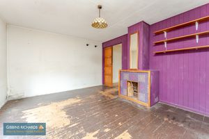 Sitting Room- click for photo gallery